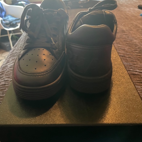 Shoes - Picture 2 of 3